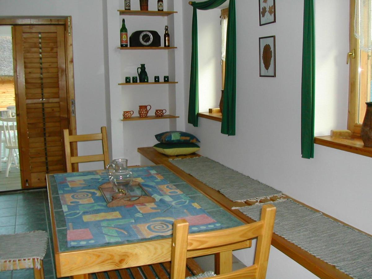 Csenye Vendeghaz Hotel Екстериор снимка